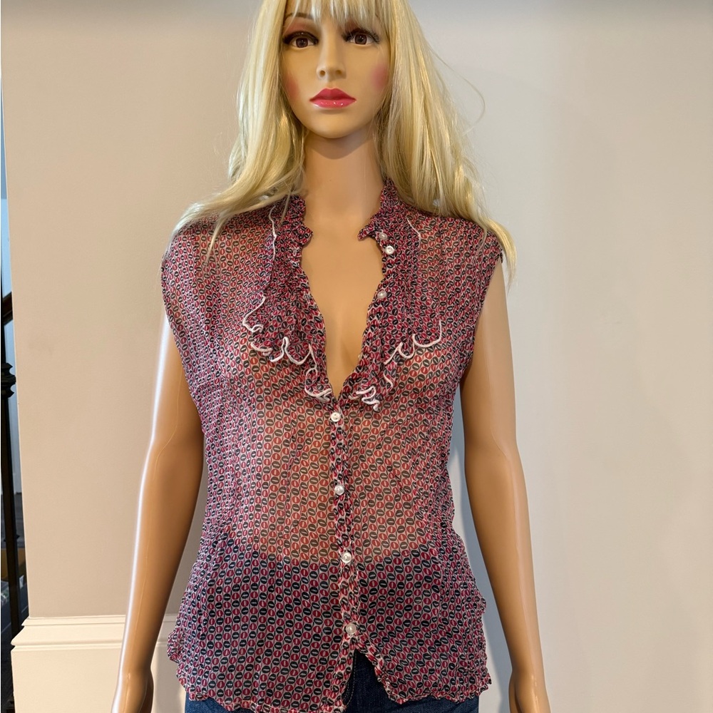 Susina Navy and Red Printed Ruffled Buttoned Blouse